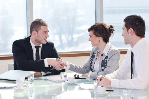 Nộp hồ sơ thành lập văn phòng đại diện công ty cổ phần tại phòng đăng ký kinh doanh
