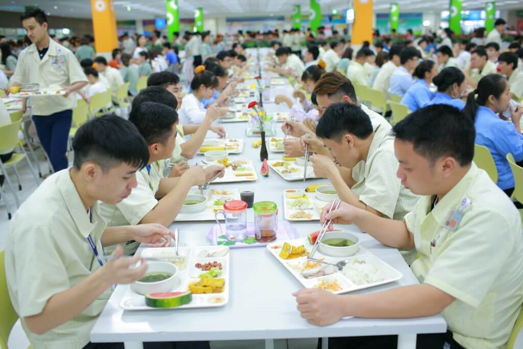 Thủ tục thành lập công ty suất ăn công nghiệp tại Luật Hùng Phát